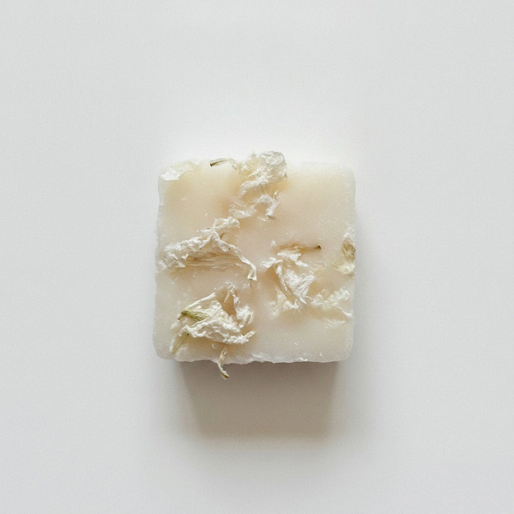 Buttery Croissant botanical soy wax melt with dried petals, hand-poured in Mumbles