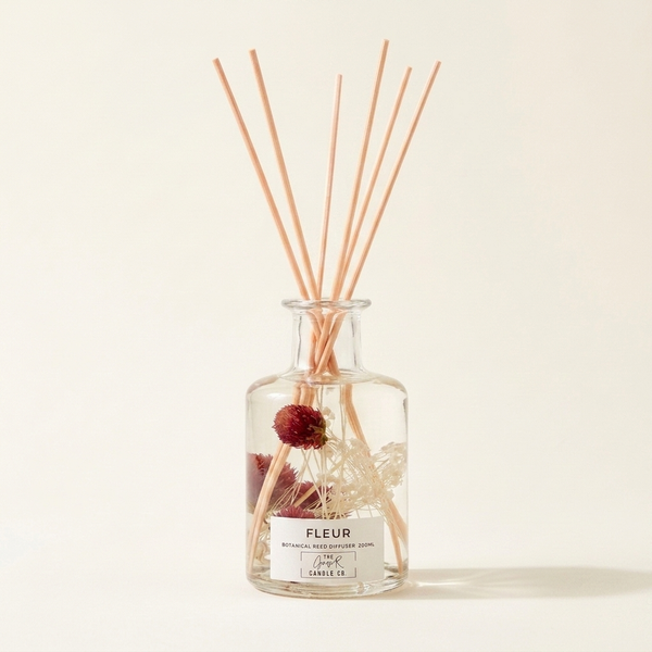 Fleur Botanical Reed Diffuser 200ml by The Gower Candle Co. with dried flowers